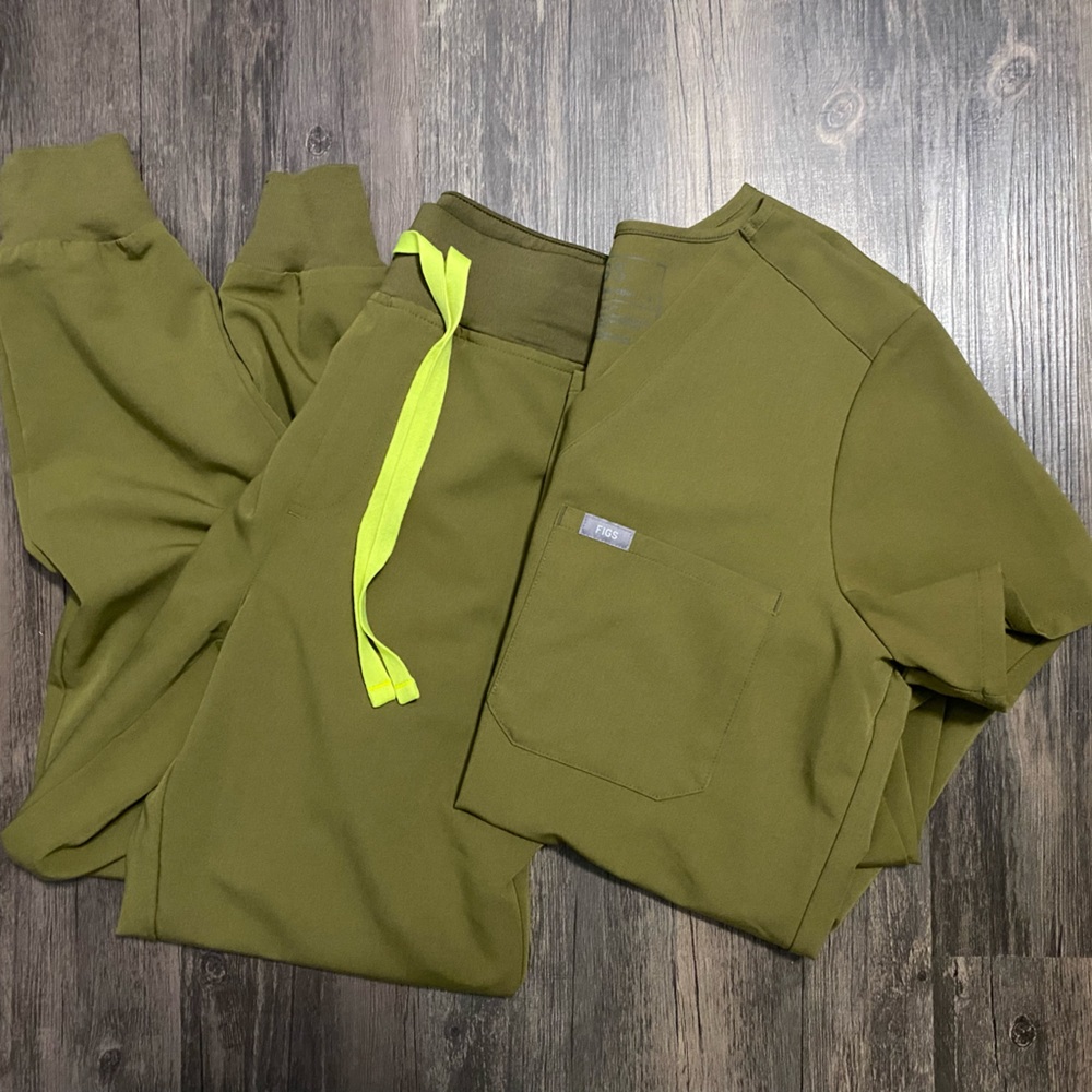 figs! Brand new without tags